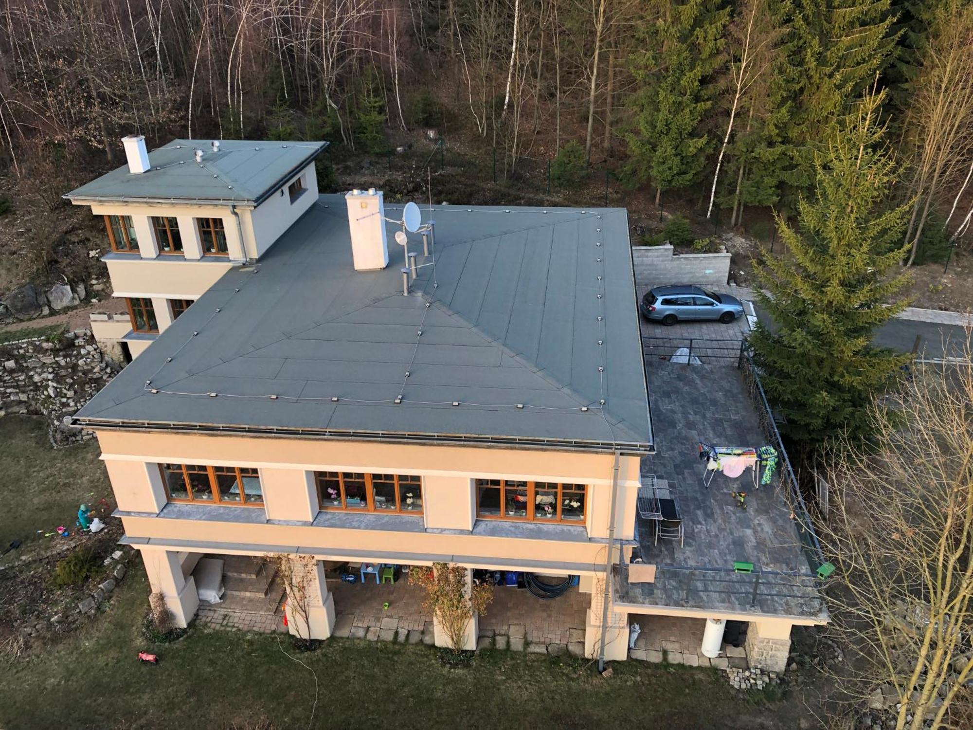Vila Bellevue Jablonec nad Nisou Buitenkant foto